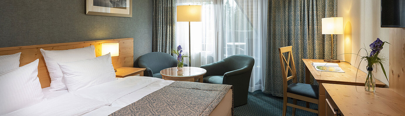 Chambre Classic Chambre double confortable avec bureau et coin salon au Maritim Hotel Titisee