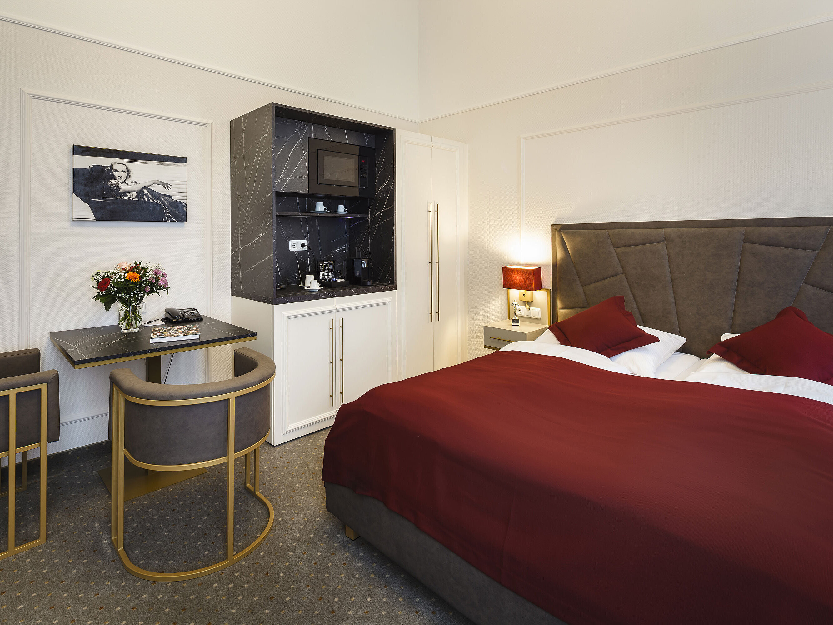 Hotel room | Star-Apart Hansa Hotel Wiesbaden