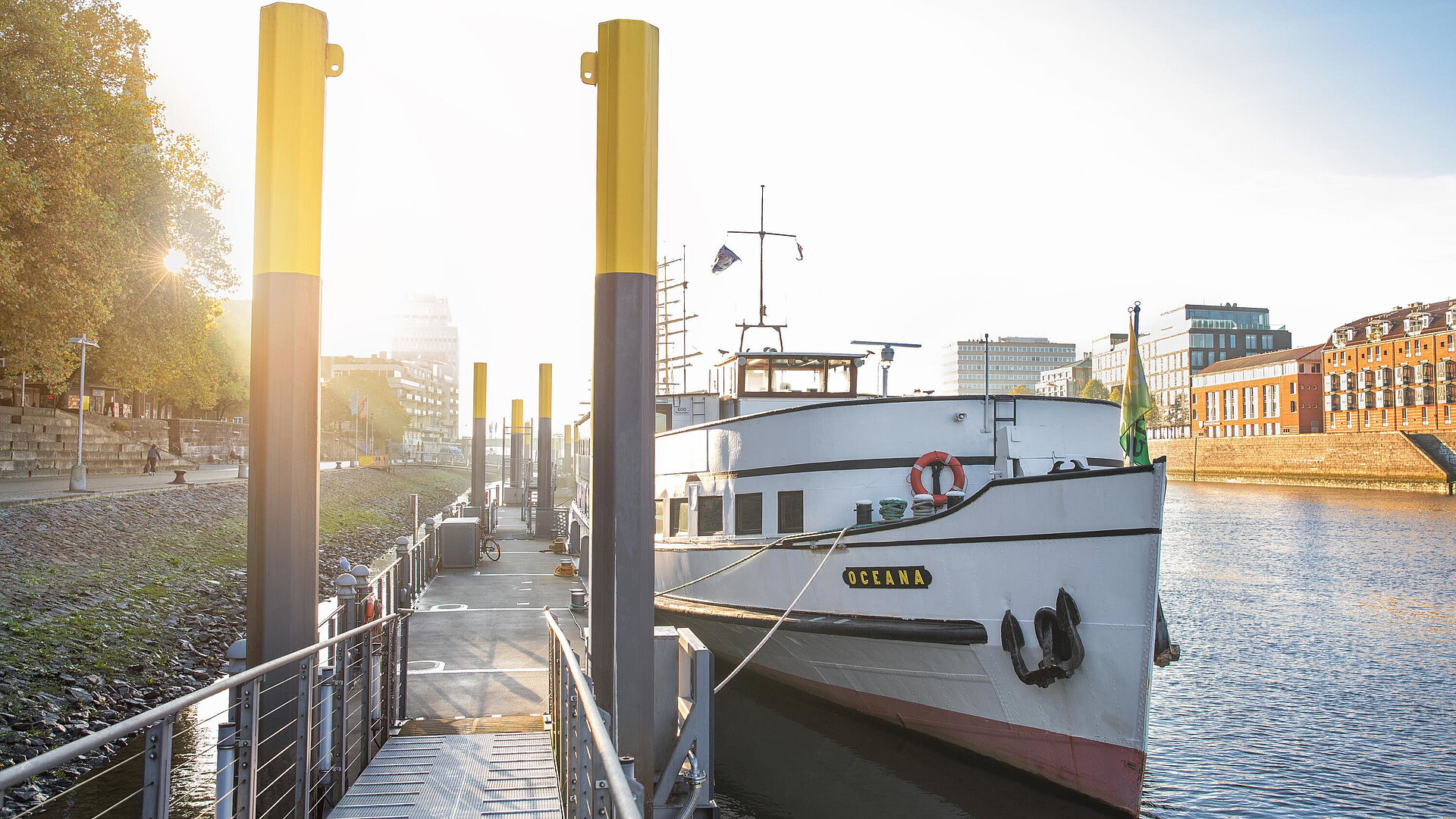 Harbour © WFB - Carina Tank
