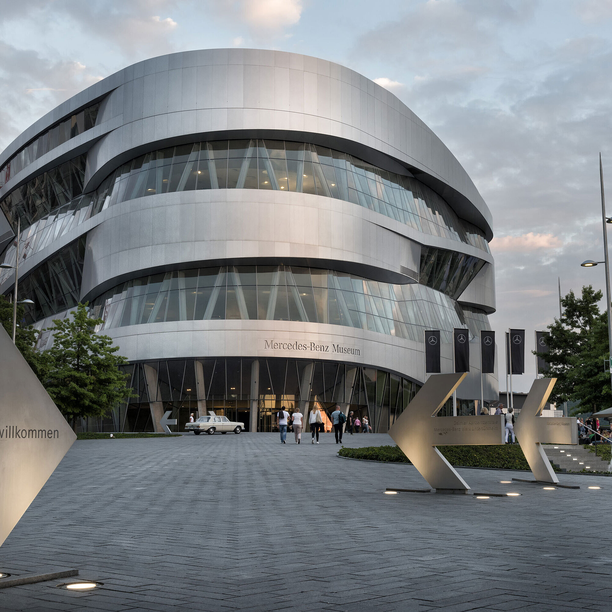 Exterior view of the Mercedes-Benz Museum in Stuttgart with modern architecture