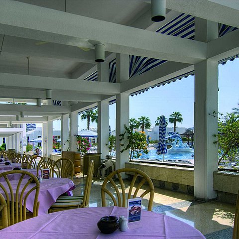 Terraza de la piscina | Maritim Hotel Sharm El Sheikh