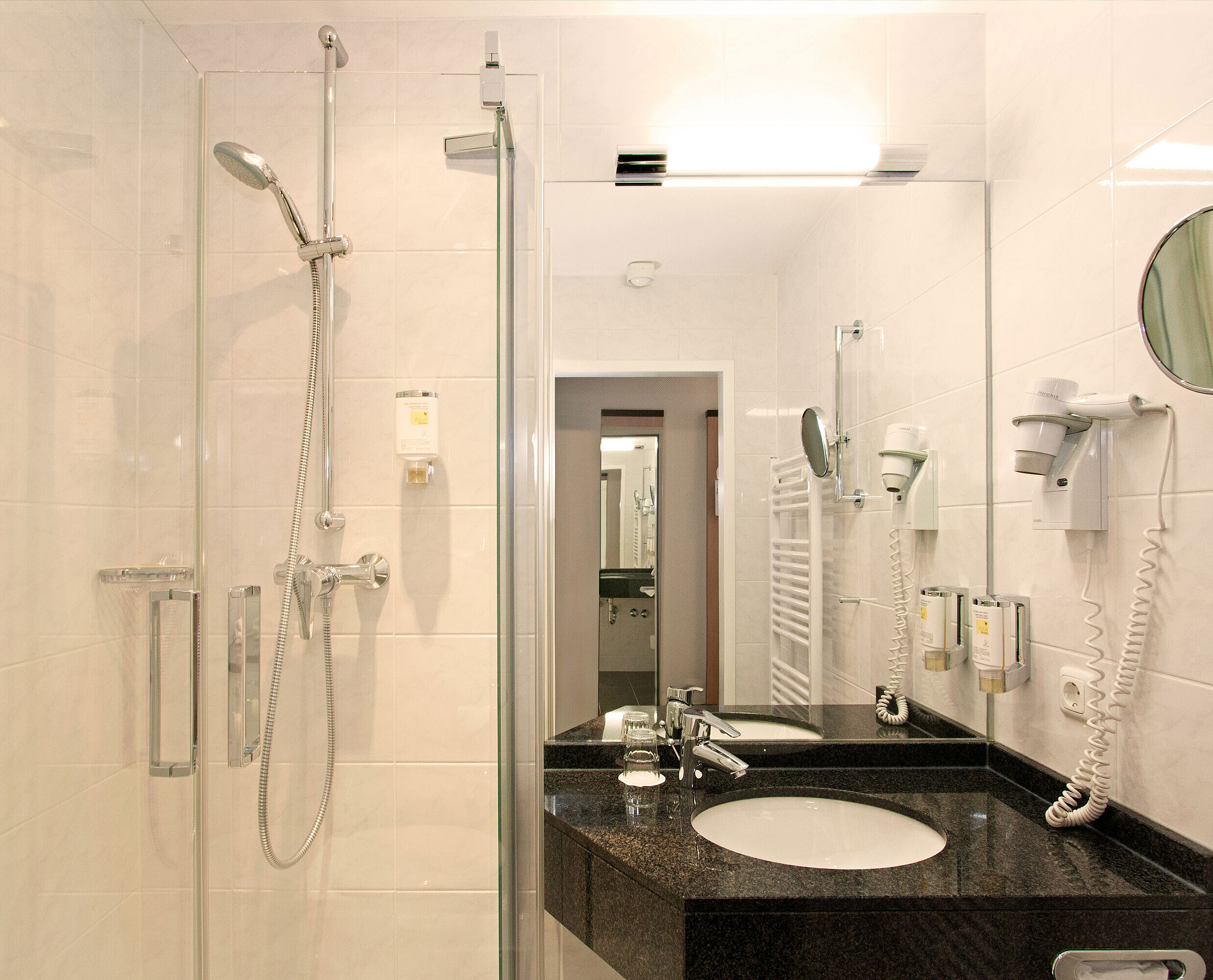 Bathroom Bathroom | Star-Apart Hansa Hotel Wiesbaden