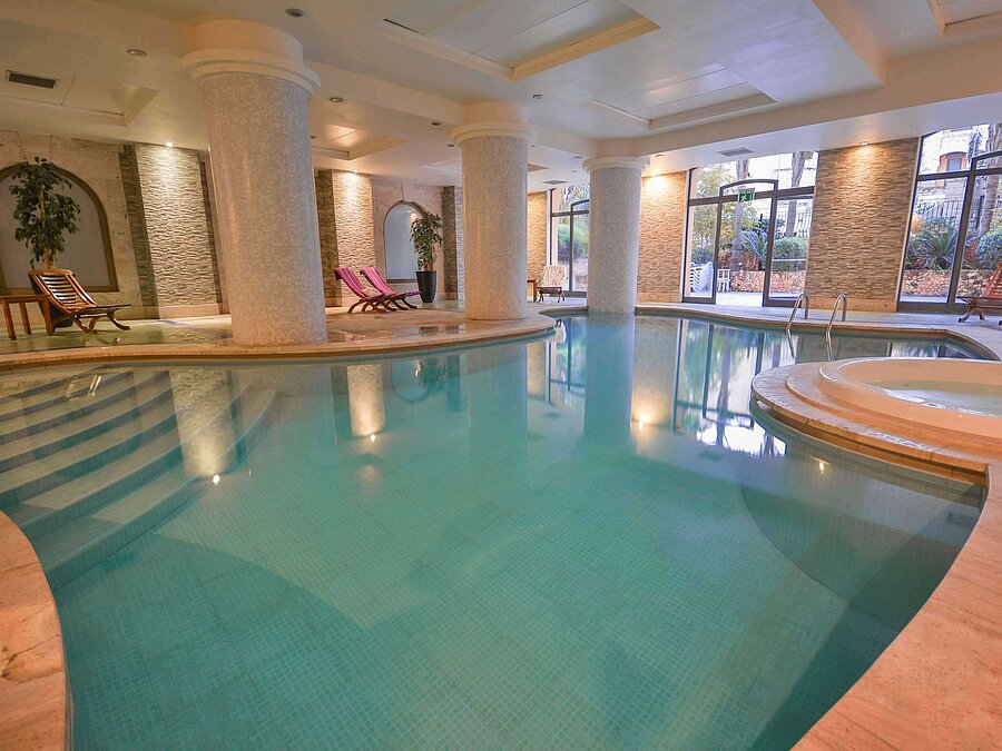 Pool | Maritim Antonine Hotel & Spa Malta